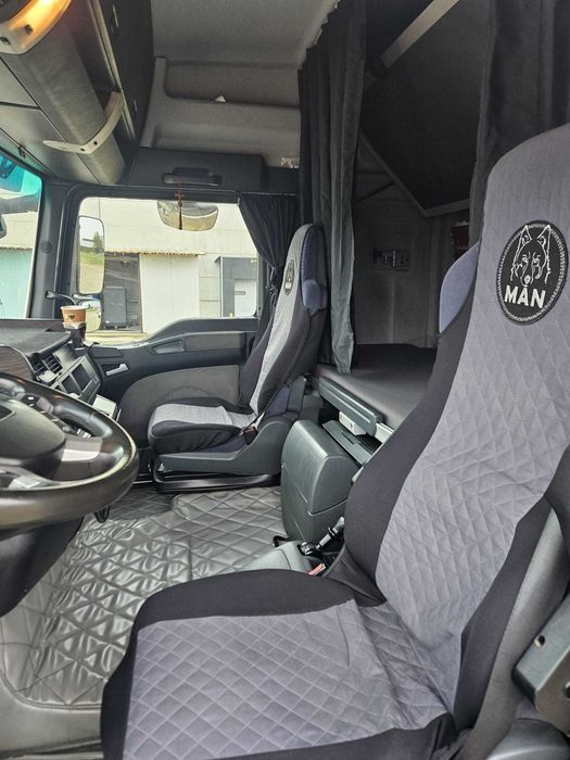 Vand cap tractor MAN si semiremorca SCHMITZ