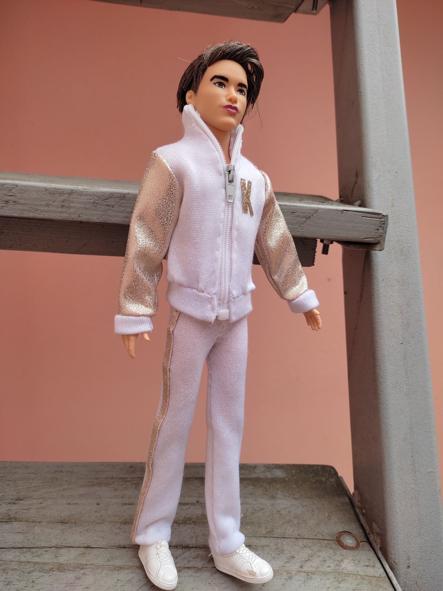 Ken din filmul Barbie