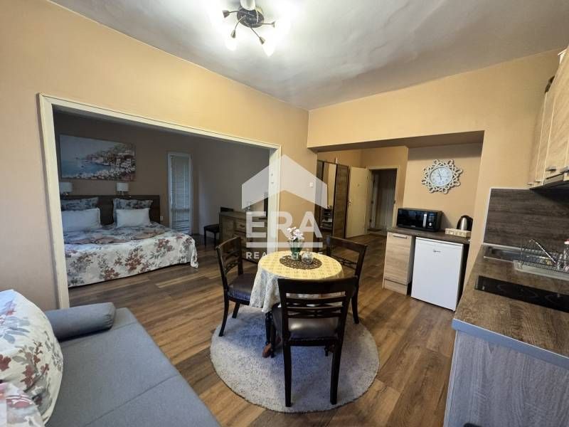 Ексклузивно! Четиристаен апартамент за продажба на ул."Княз Батенберг"