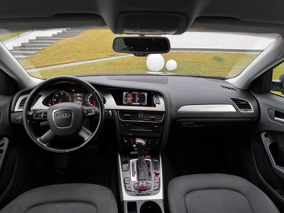 Audi A4 b8 - - 2.0d 143 - cutie automata 8+1 - MOKKA BROWN -