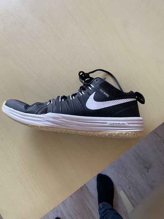 Маратонки Найк 45 номер