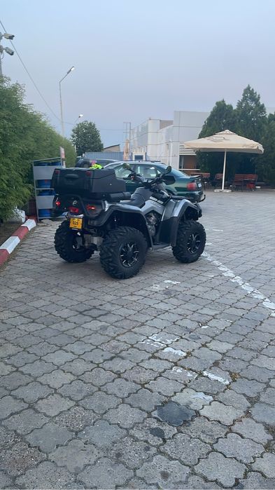 Can am outlander 800R