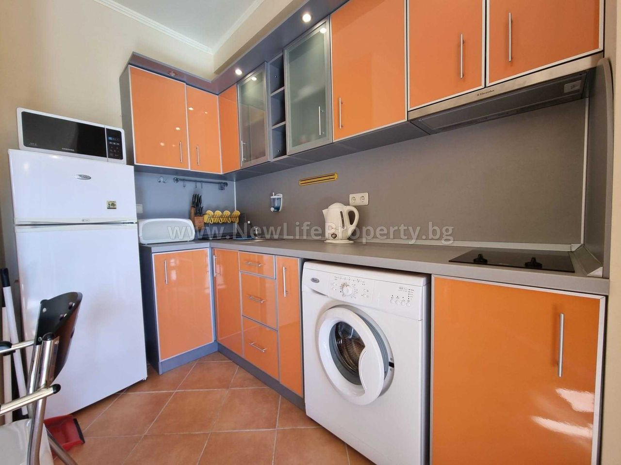 Продава се Двустаен апартамент в к.к. Елените - 56 кв.м за 1411 €/кв.м - Снимка #5