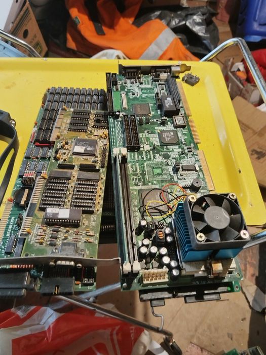 Компютри Правец 16