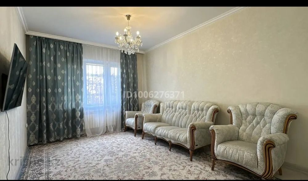 Диван и два кресла в хорошем состоянии