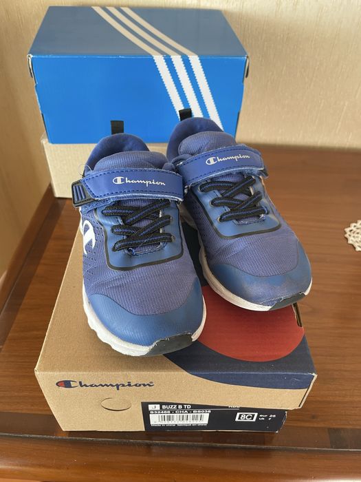 Маратонки  25р-р