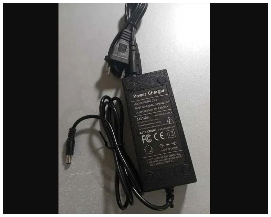 зарядка - 25,2v 2A блок питания на самокат. или для пылесоса.