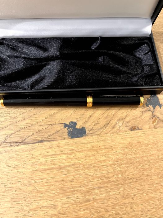 Montblanc писалка със златно покритие 14 карата