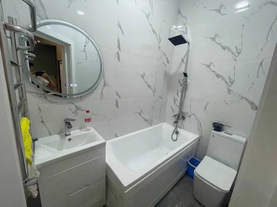 Успейте ! сдается новая 2х-ком квартира Ор-р метро Максим Горкий 985*
