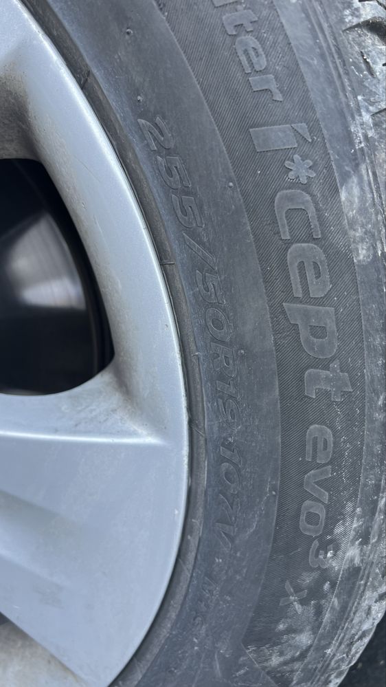 Джанти със зимни гуми за BMW