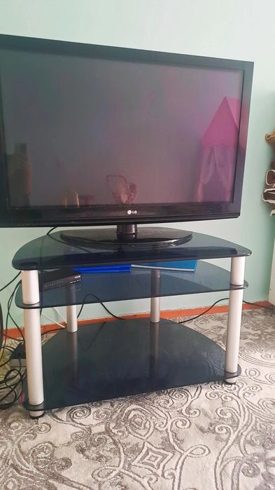 Телевизор LG бу.  Самсунг