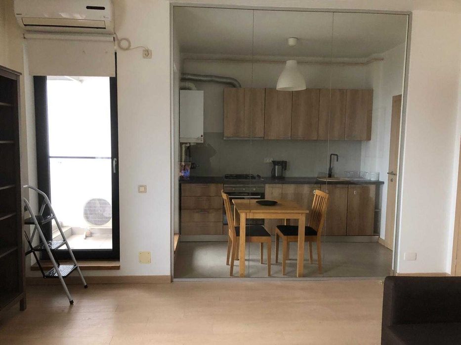 Orhideelor 19, garsoniera, Proprietar