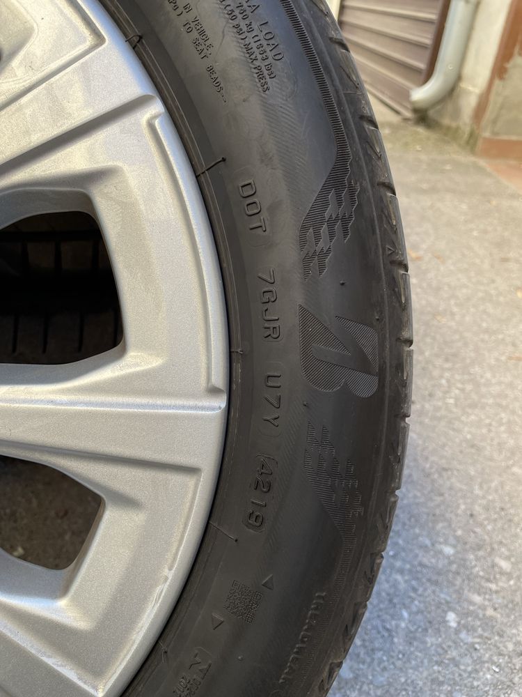 Комплект оригинални джнати 17” за BMW 3, дачици и гуми BRIDGESTONE