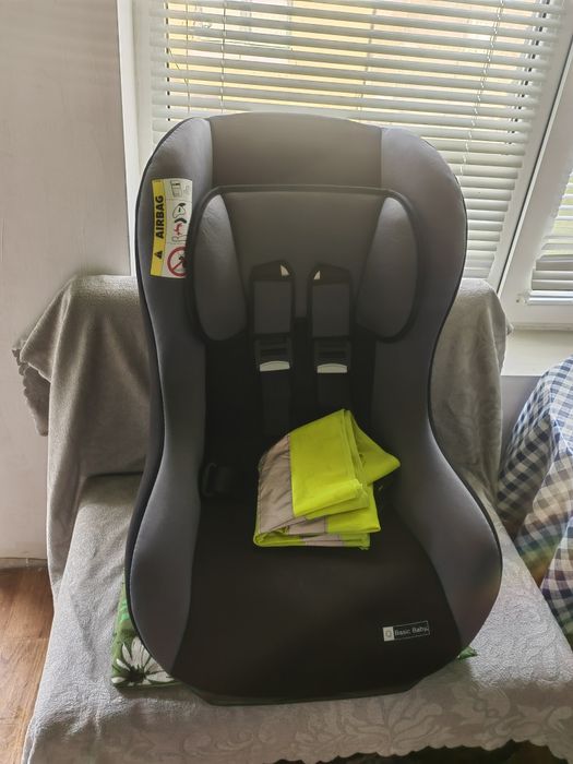 Детско столче за лек автомобил ново