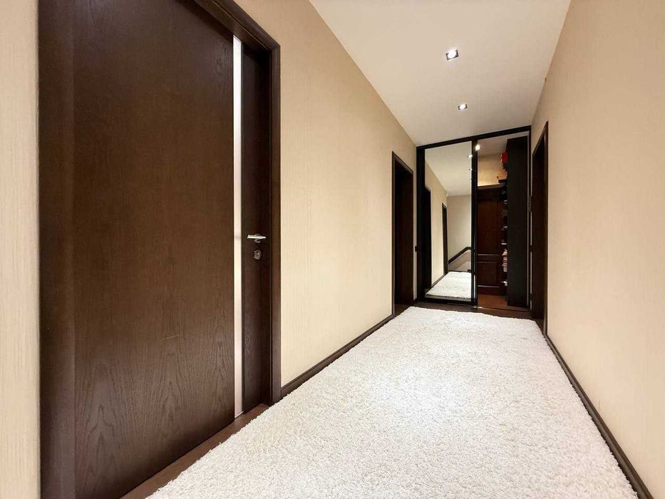 ПРОДАЖА НА ЦУМ! 4х комн. квартира,220 кв.м, Мирабад, ул Афросиаб. США