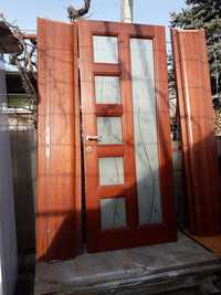 Ușa completă lemn masiv/ este ca și nouă adusă din Italia
