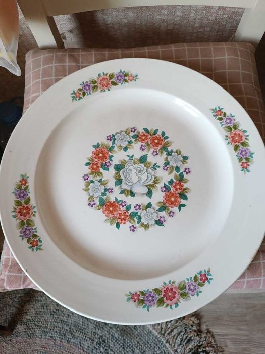 продается посуда блюдо-ляган и другая посуда