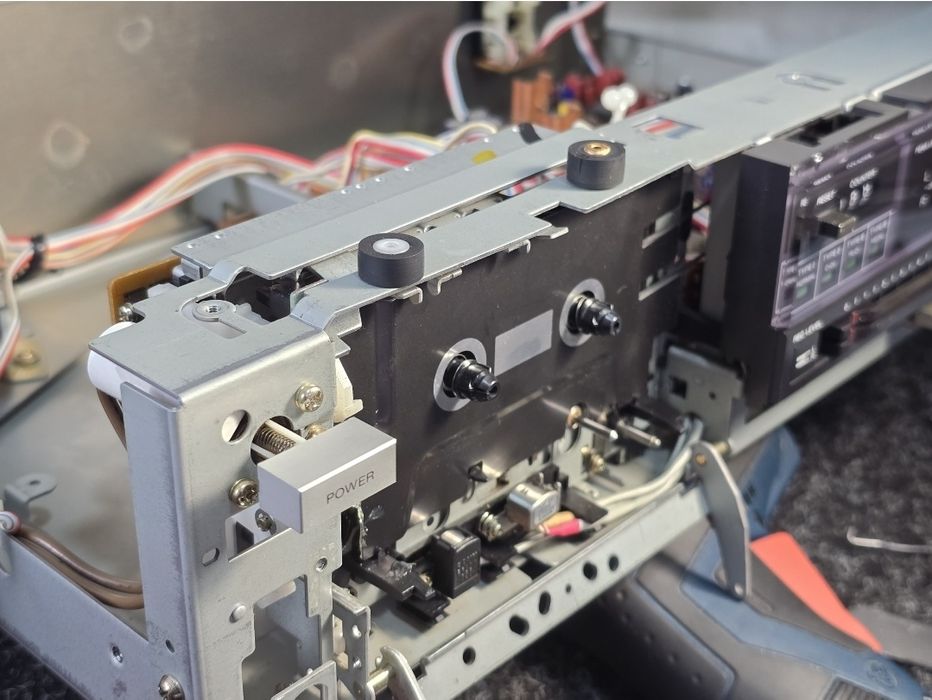 Linie audio SONY, deck tc-fx35, amplificator ta-ax35,tuner st-jx35L