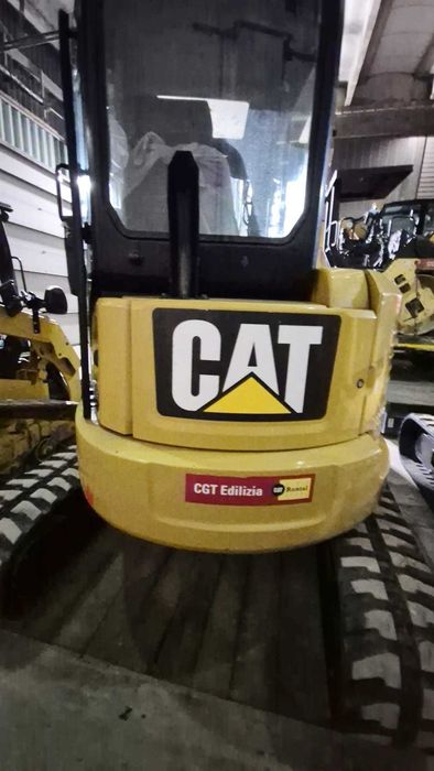 MiniExcavator Caterpillar 304E2 an 2016 4.220 ore 4 cupe import Italia