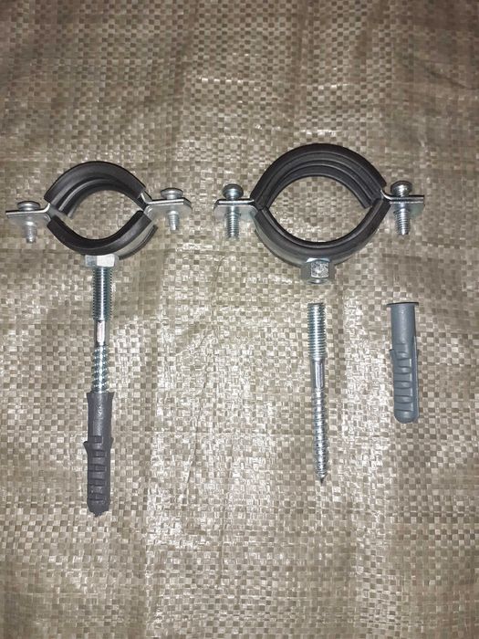 Хомут сантехнический