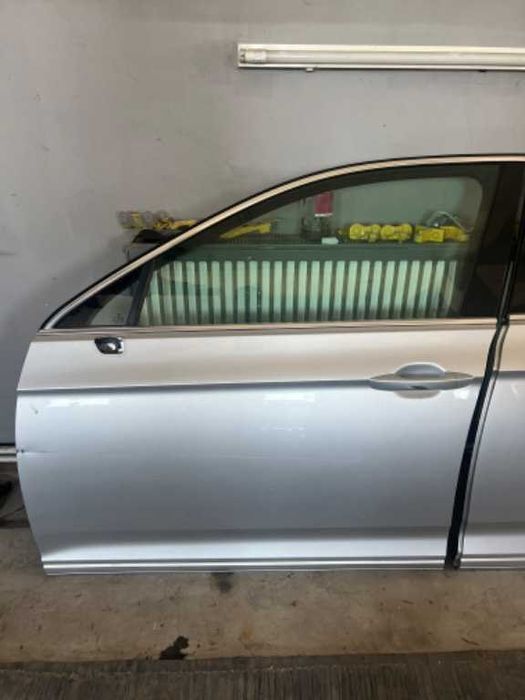 Usa stanga fata VW Passat B8 combi break facelift cod culoare 8E/A7W