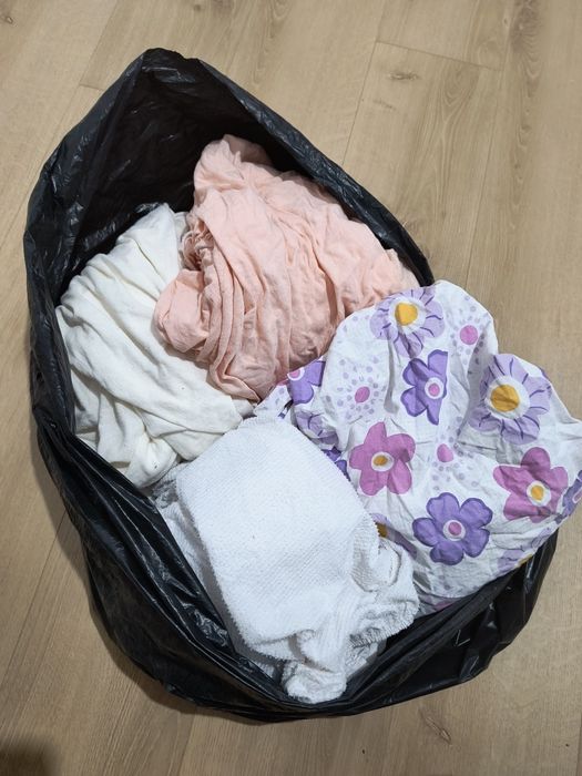 Lenjerii de pat in stare buna