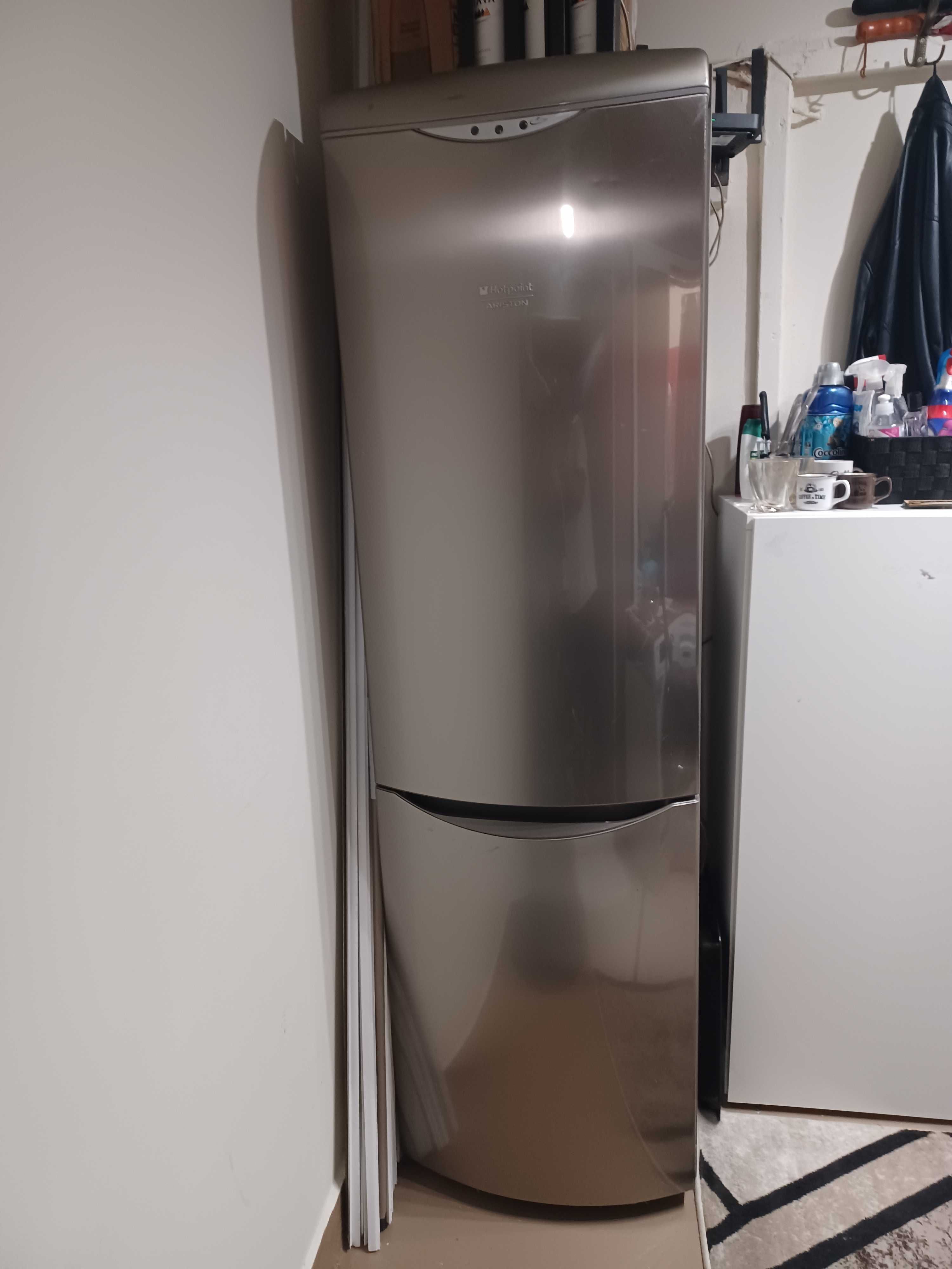 Хладилник с Фризер Ariston Hotpoint A+