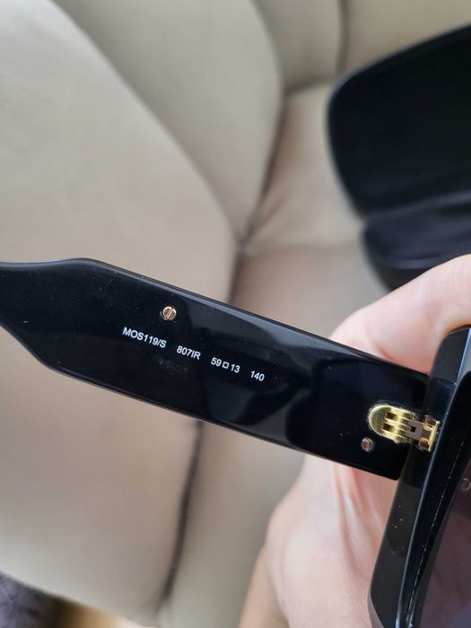 Дамски слънчеви очила Moschino