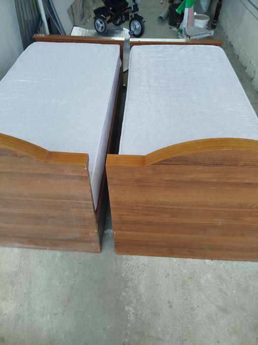 Продаются две одинаковые кровати