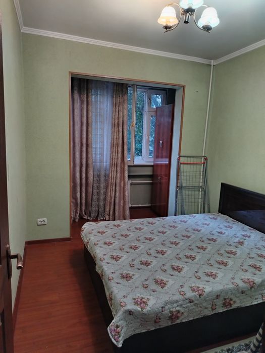 Сдаётся Юнусобад 7 2комн 1этаж.