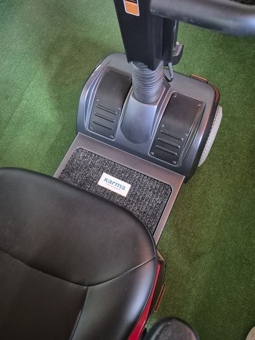 Scuter medical KARMA pentru varstnici SAU schimb cu cross