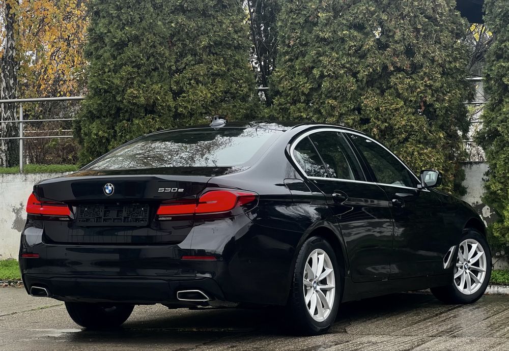 BMW Seria 5 530e G30 Facelift 292cp Faruri FULL LED