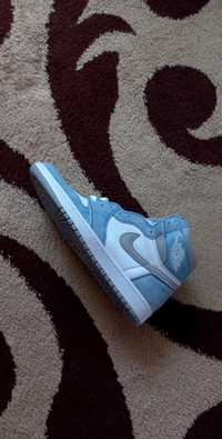 Nike Air Jordan 1 Retro High OG Hyper Royals 42/43