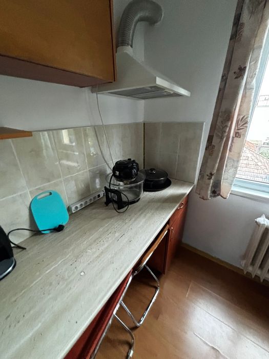 Ofer chirie garsonieră aproape de iulius mall ,su 12mp