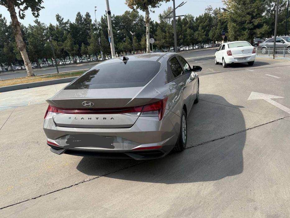 Hyundai Elantra 1.6 2021