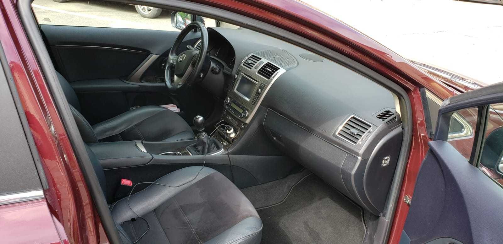Toyota Avensis, 245700 km, 2013, motor 2.2