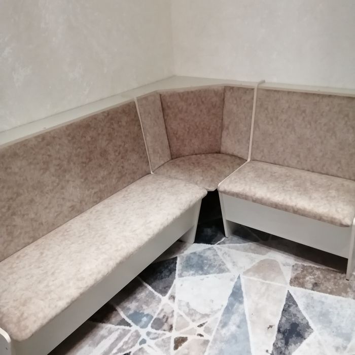 Кухонный уголок на заказ.