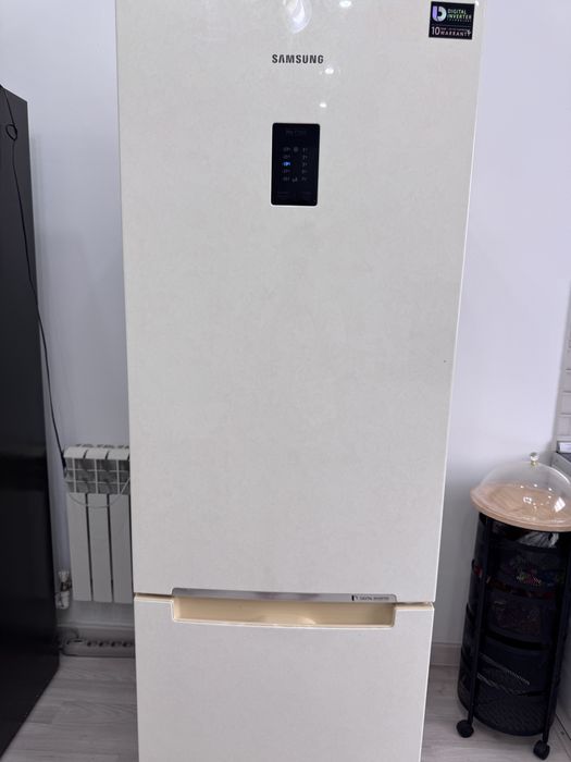 Продается Холодильник