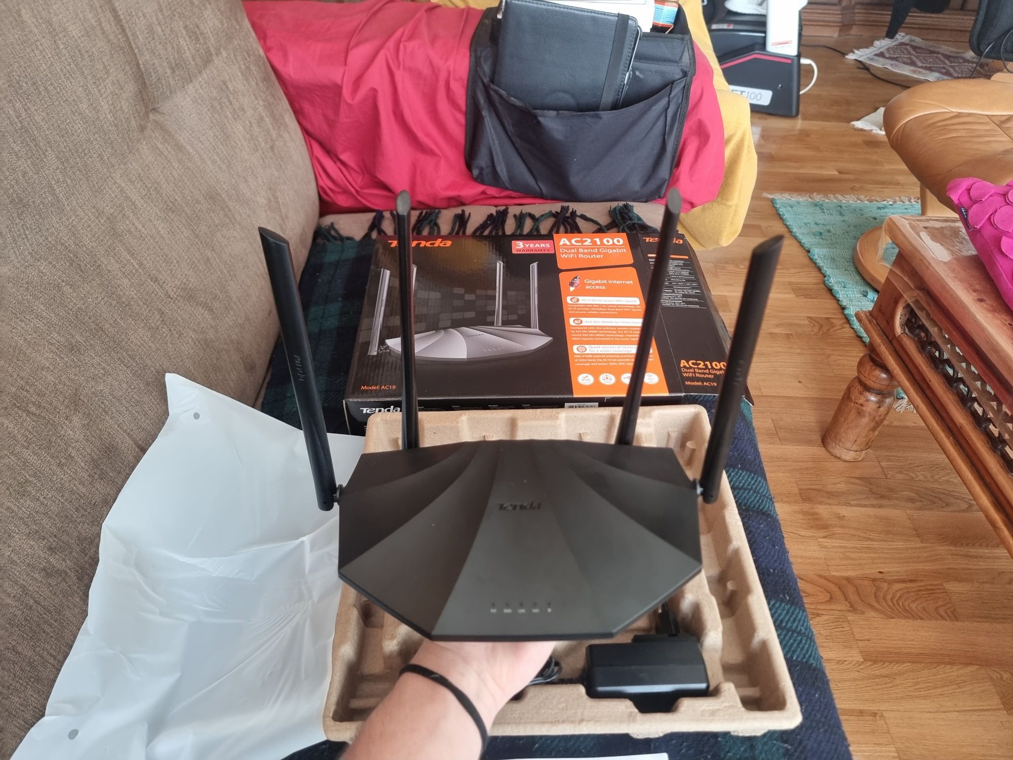 Tenda AC19 AC2100