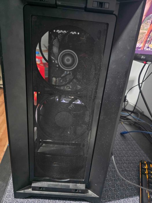 компютър ryzen 7