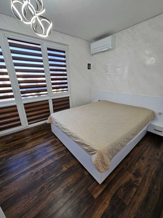 Продава се Тристаен апартамент в Пловдив, Христо Смирненски - 85 кв.м за 1883 €/кв.м - Снимка #4