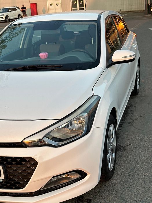 Vând Hyundai I20