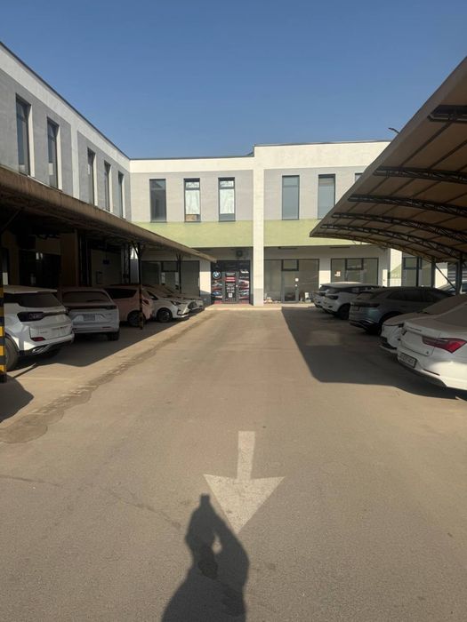 Tashkent Index E blok dokon sotiladi