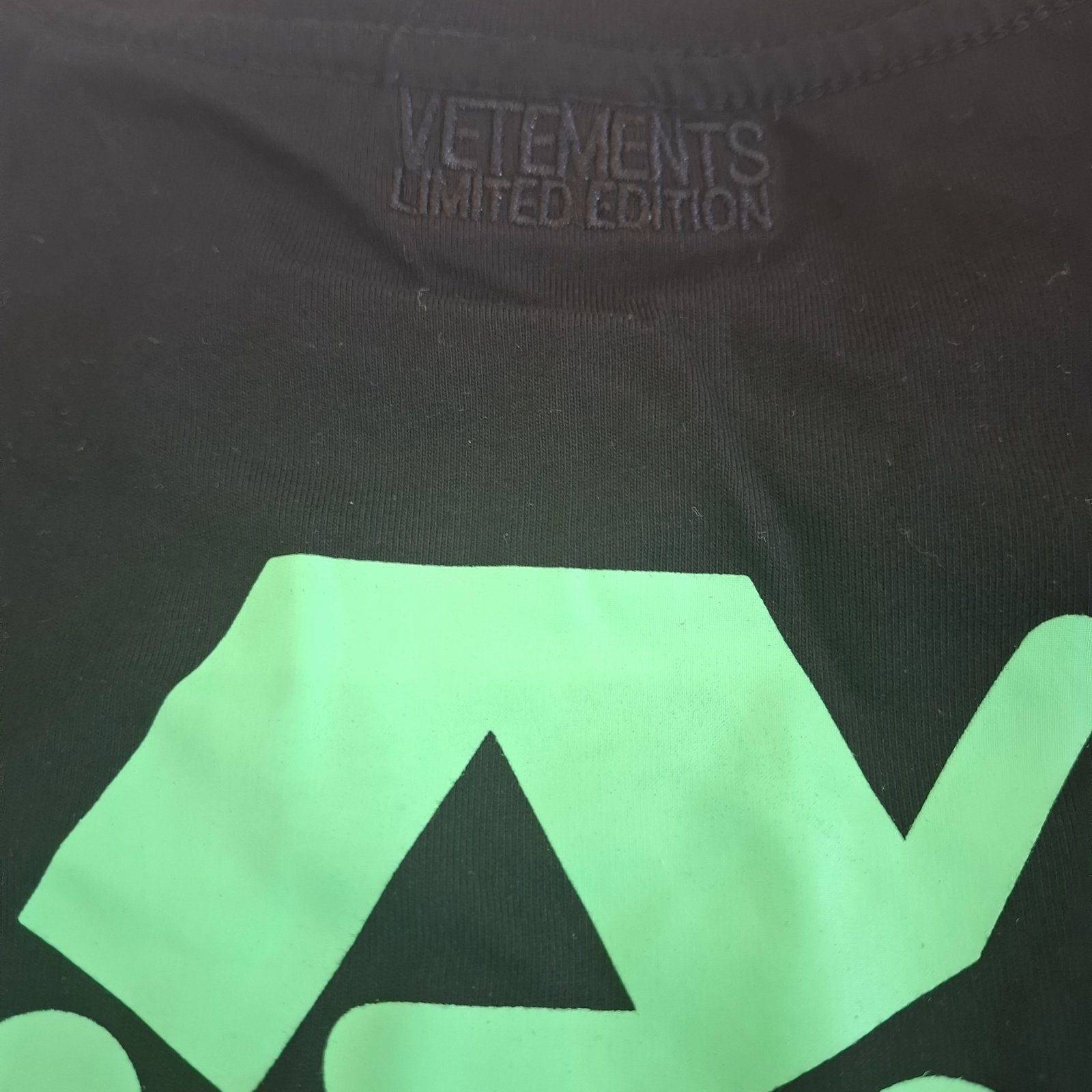 VETEMENTS тениски различни модели оувърсайз унисекс НОВИ