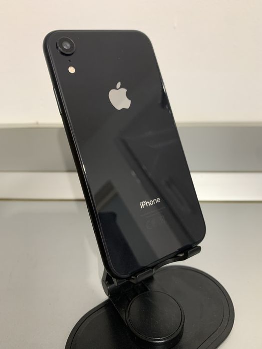 iPhone XR 3GB RAM/64GB