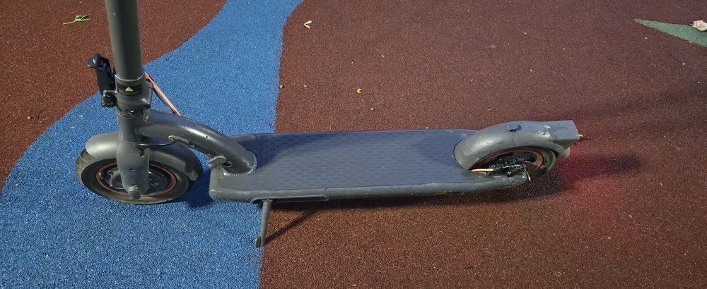 Trotineta Electrica Navee N40