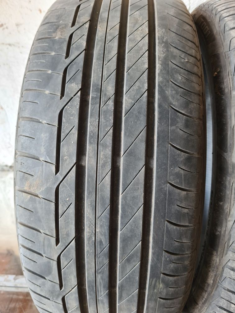 2 бр. летни гуми 225/45/19 Bridgestone DOT 4418 5,5 mm