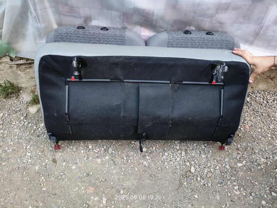 Bancheta Dacia mcv pt locurile 6 și 7