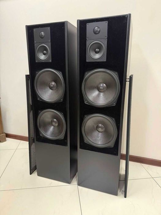 Масивни подови тонколони HECO Superior 930 - 160-220W - 2x10 инча