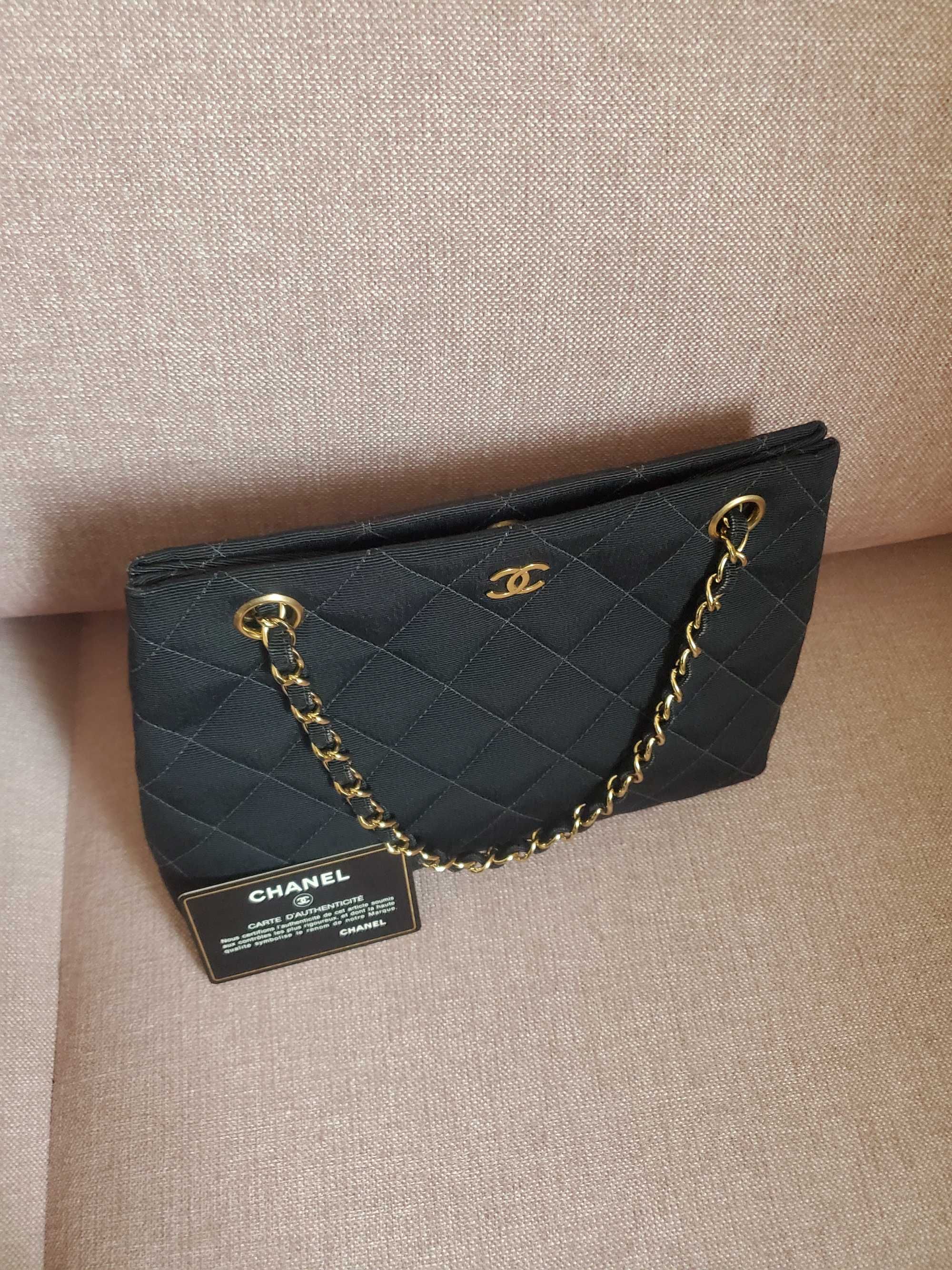 Автентична чанта през рамо Chanel